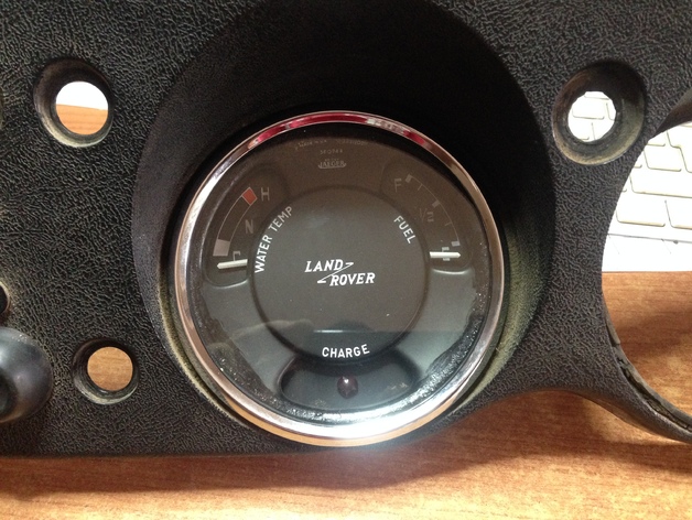 Instrument-Cluster Support Bracket