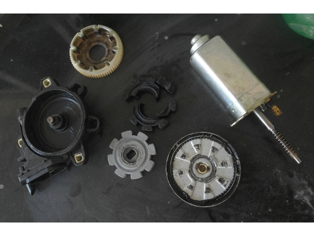Window-Regulator Gear and Roller